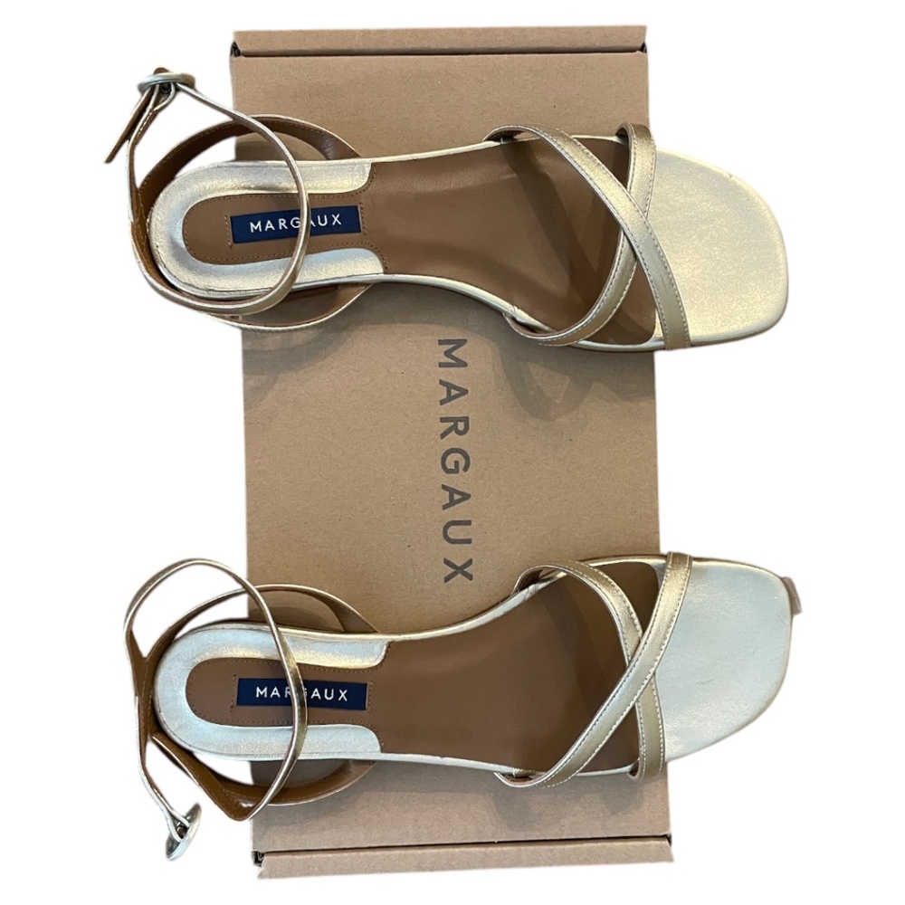 Margaux, Flat Sandal in Platinum (Size 7.5 US, 38.5 EU)